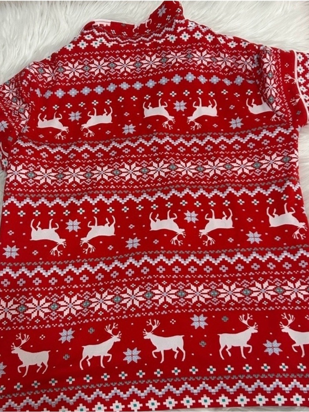 Women's Red Reindeer Print Short Pajama Set - Cozy Holiday Sleepwear - Picture 5 of 5